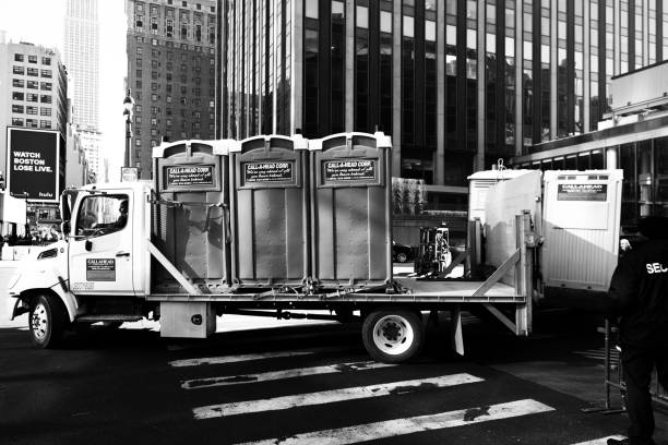 Best Porta potty rental near me  in Pewee Valley, KY